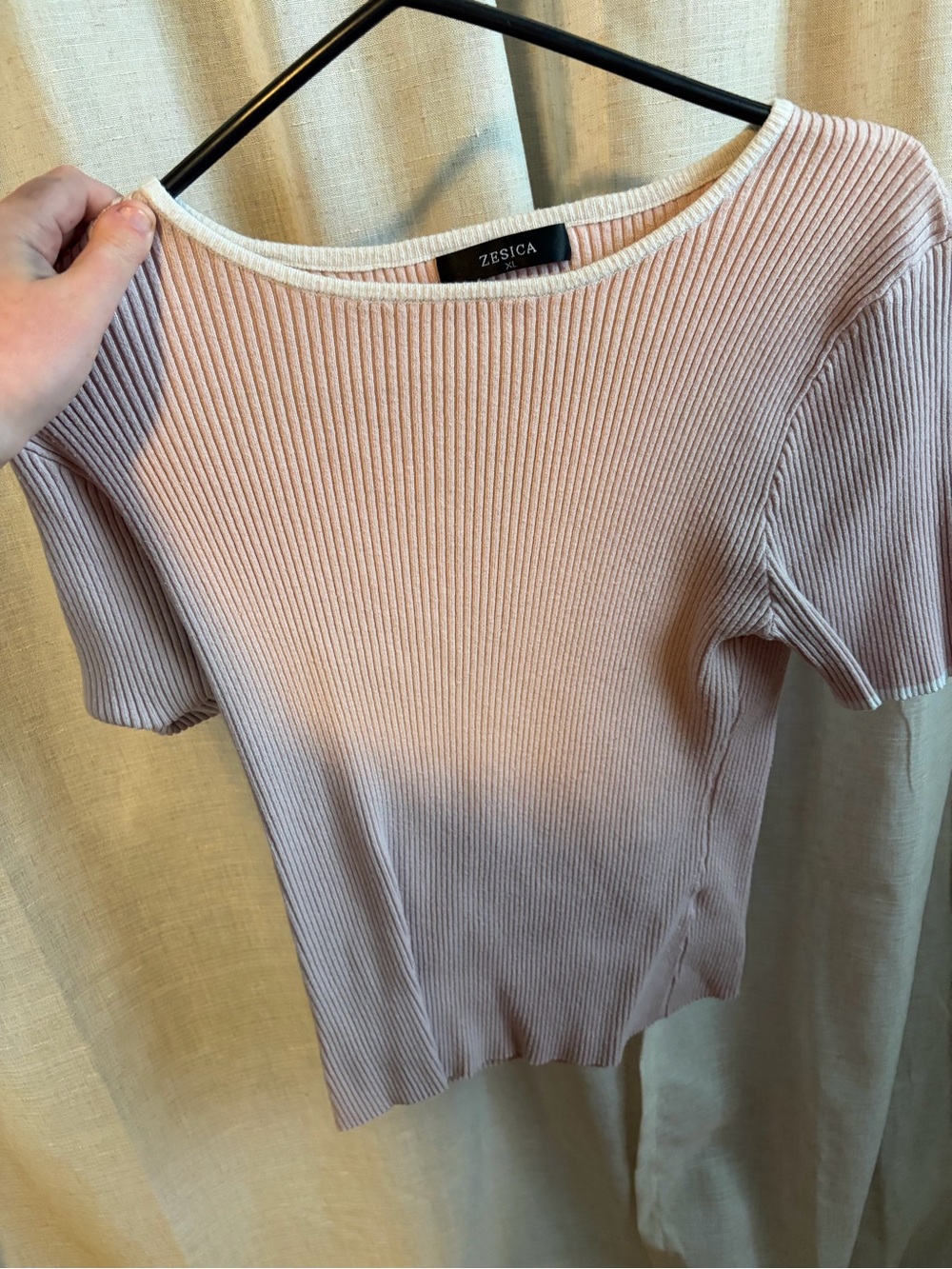 Zbesica Women's Ribbed Short Sleeve Tee in Light Pink
